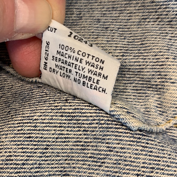 Vintage Guess Jean Jacket - Picture 7 of 7